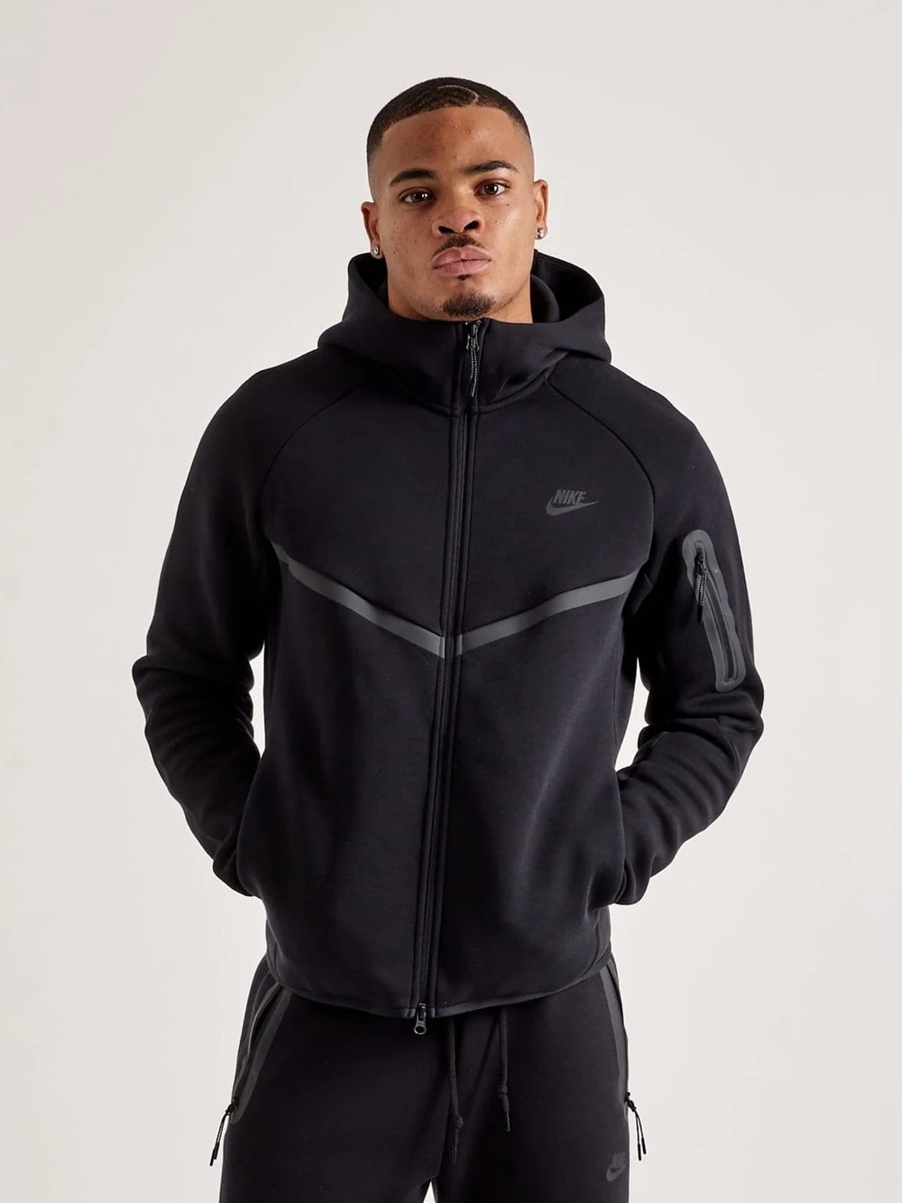 Nike Men’s Black Hooded Full-Zip Performance Jacket